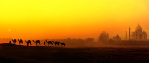 Дворец Тадж-Махал на закате в Индии