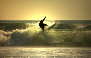 Серфинг на закате Солнца