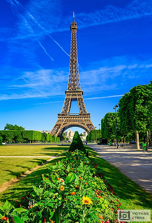 Фотообои Эйфелева башня и Марсово поле в Париже. Франция