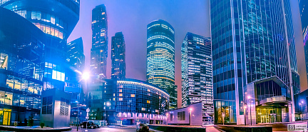 Фотообои Неоновые небоскребы Москва-Сити ночью