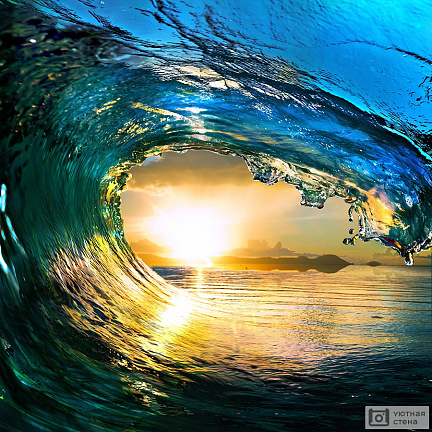 Океанская волна на закате