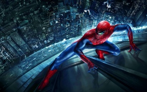 Человек-паук в ночном городе
