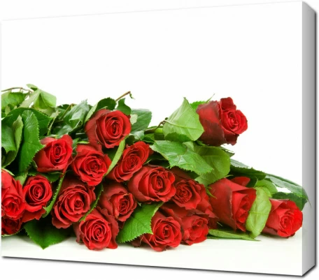 Красные розы с яркими листьями