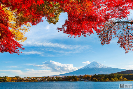 Гора Фудзияма осенью