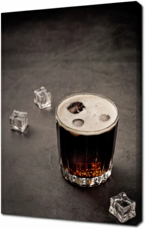 Пиво и кубики льда