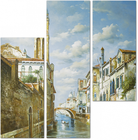 Канал в Венеции с часовней