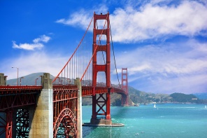 Мост Золотые ворота в летнее время в Сан-Франциско