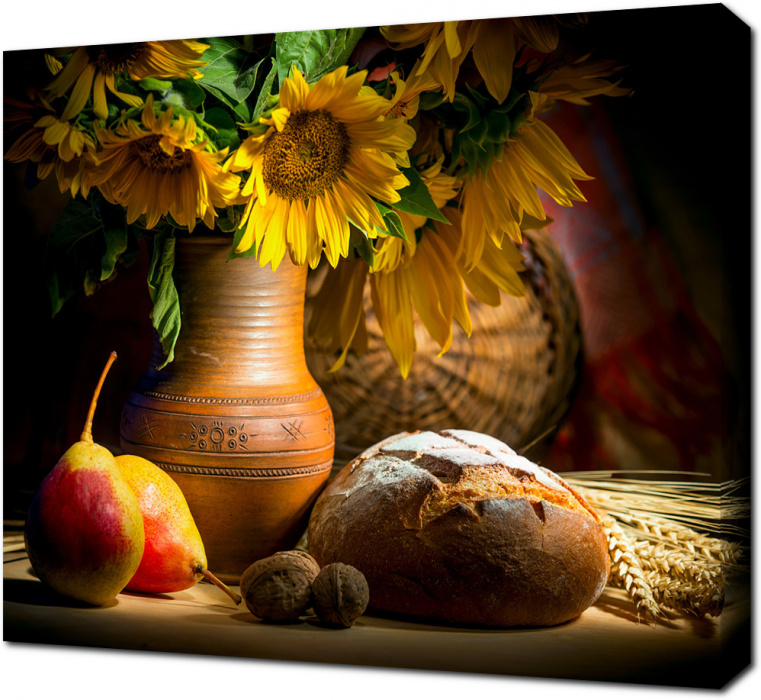 Осенний натюрморт с хлебом и подсолнухом
