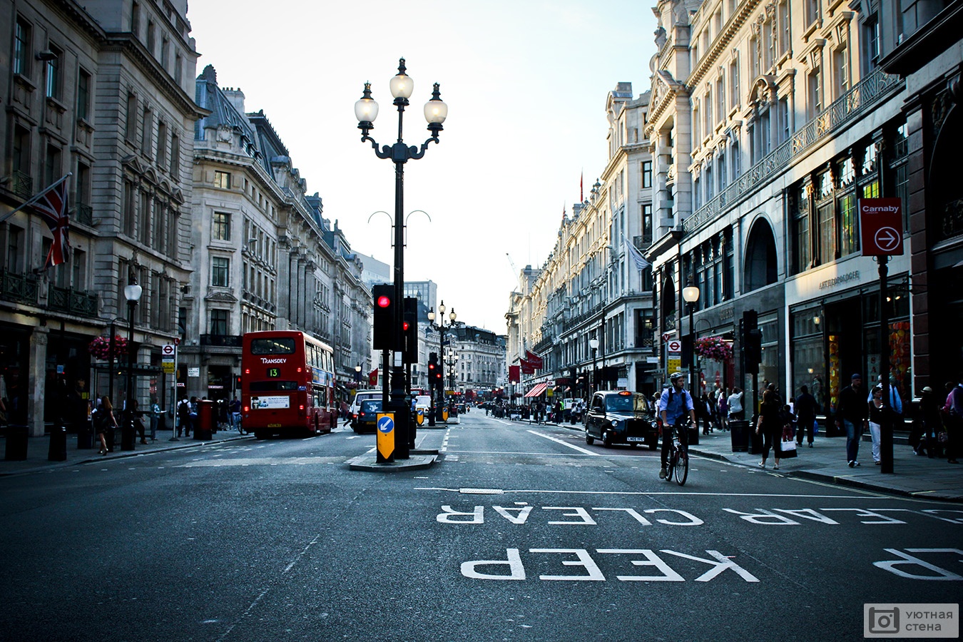 Знаменитая улица в Вестминстере Лондона - CodyCross