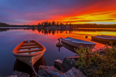 Озеро в Норвегии на закате