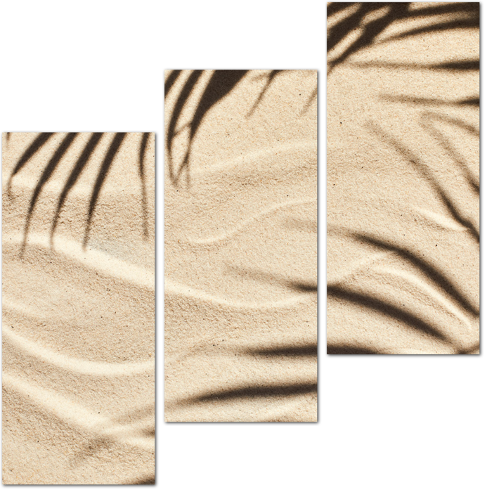 Песок с тенью от пальмы