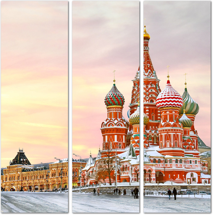 Красная площадь, вид на Храм Василия Блаженного зимой, Москва, Россия