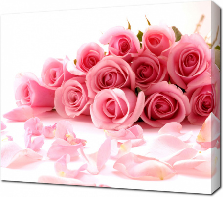 Букет розовых роз с лепестками