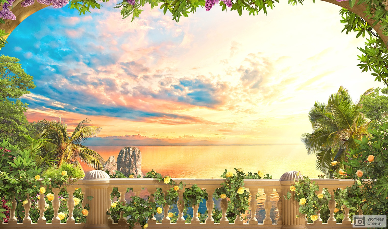 Украшенный цветами балкон с видом на закат на море