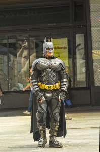 Бэтмен на улицах города