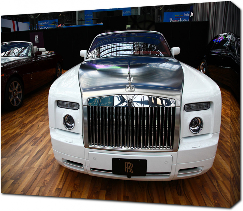 Белый Rolls Royce