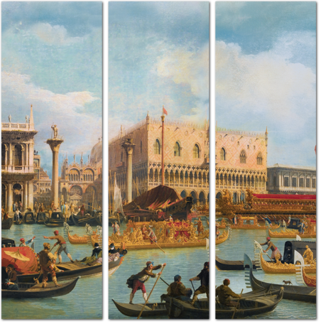 Лодки в порту Венеции