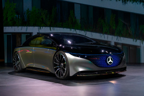Серебряный Mercedes-Benz Vision EQS, электрический концепт-кар