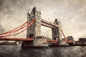 Тауэрский мост в старинном стиле, Лондон, Великобритания