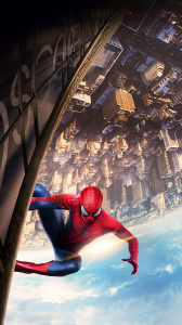 Человек-паук скользит по небоскребу