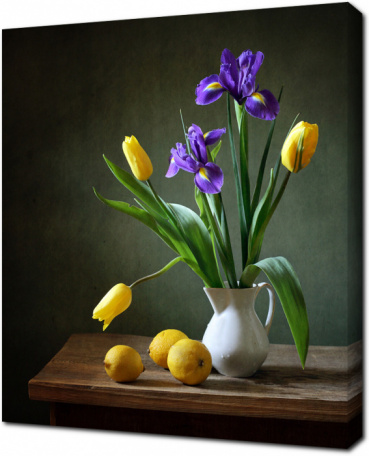 Натюрморт с желтыми тюльпанами и ирисами
