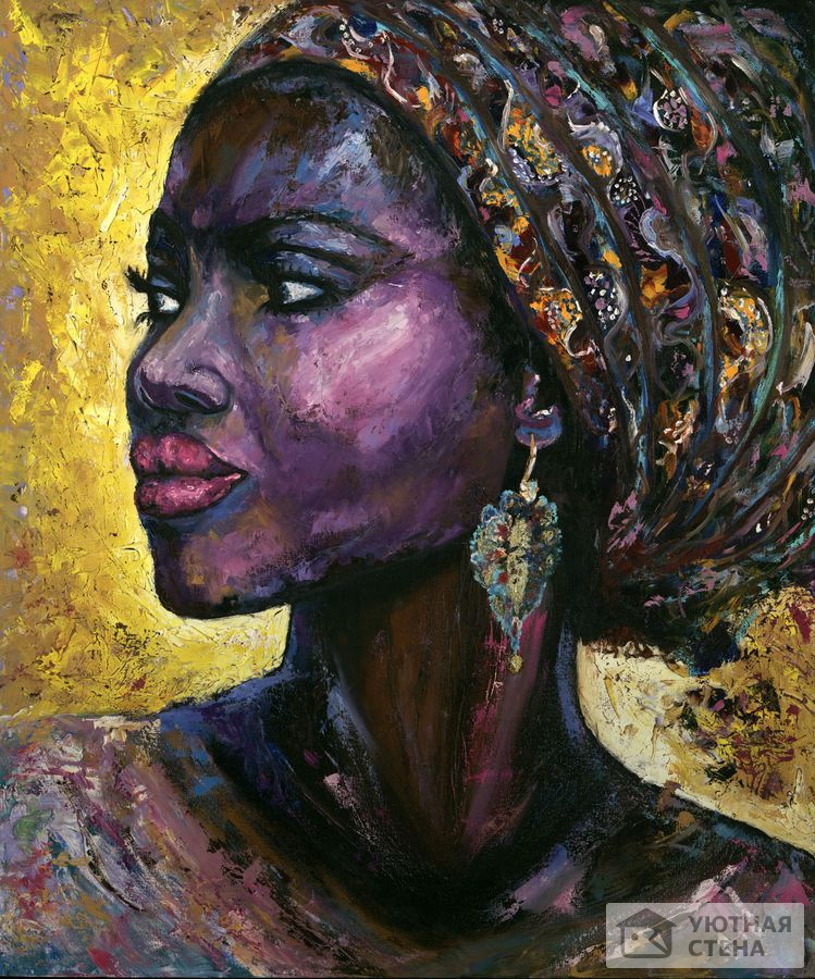 Девушка в этническом африканском костюме