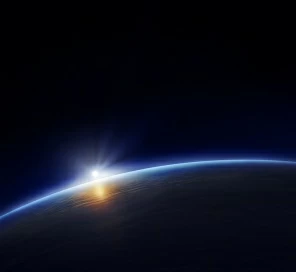 Восход солнца над поверхностью Земли