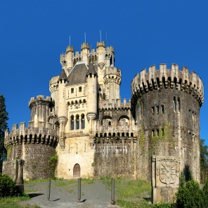 Красивый замок Бутрон. Басков, Испания