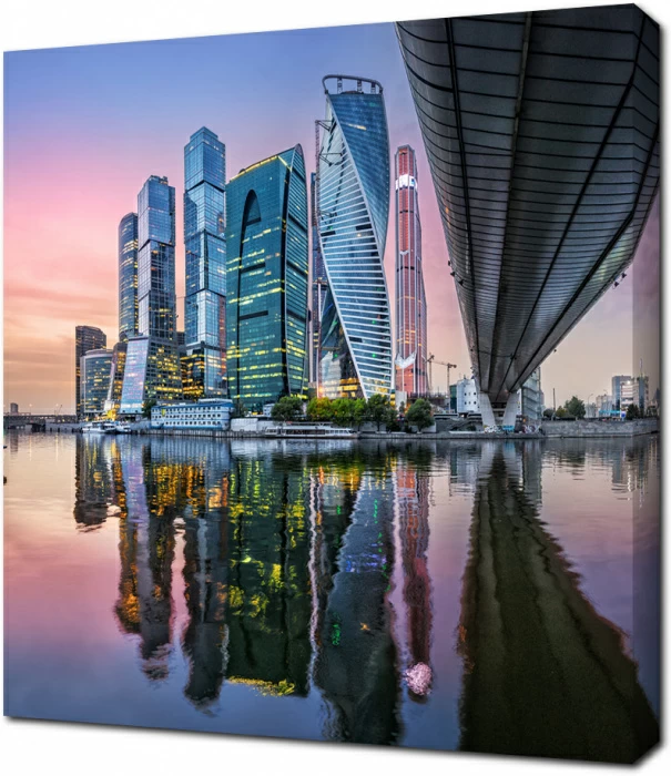 Загорающаяся Москва-Сити