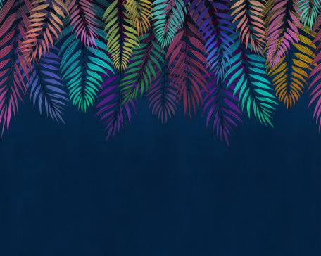 Яркие переливы пальмовых листьев на синем фоне
