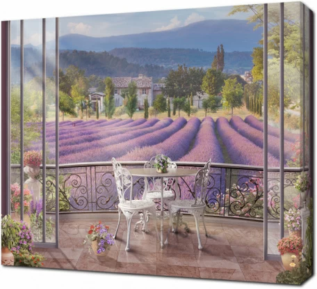 Терраса с видом на лавандовые поля