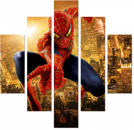 Человек-паук на фоне золотого города