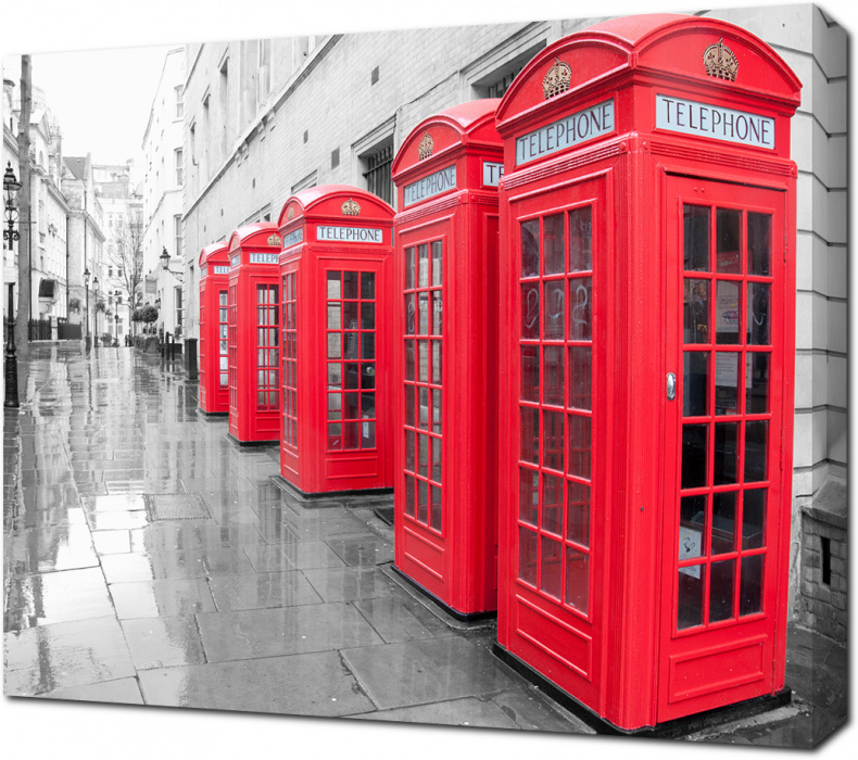 Ряд красных телефонных будок в Лондоне