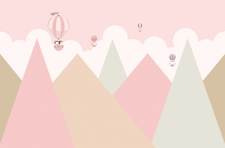 Розовые воздушные шары над пиками гор