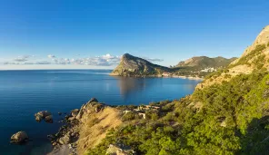 Побережье Черного моря в Крыму