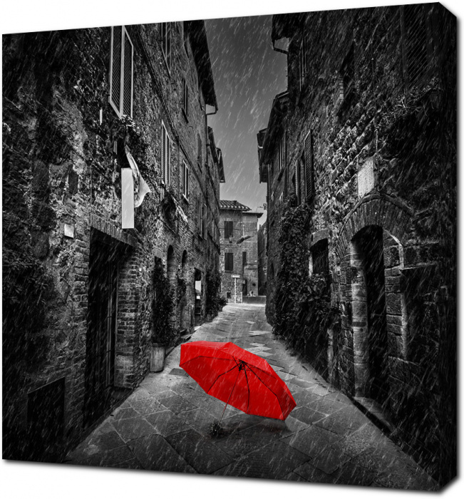Красный зонт на темной улочке Тосканы, Италия