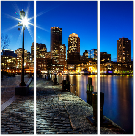 Набережная ночного Бостона. США