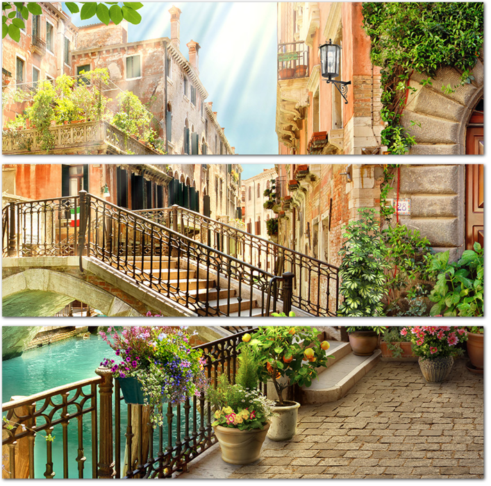 Украшенный цветами дворик в Венеции