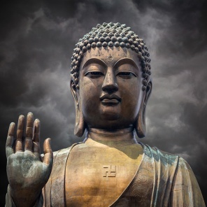 Статуя большого Будды в Гонконге