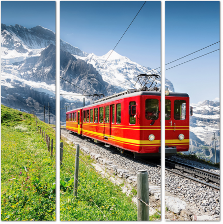 Знаменитый поезд на горе Юнгфрау в солнечную погоду