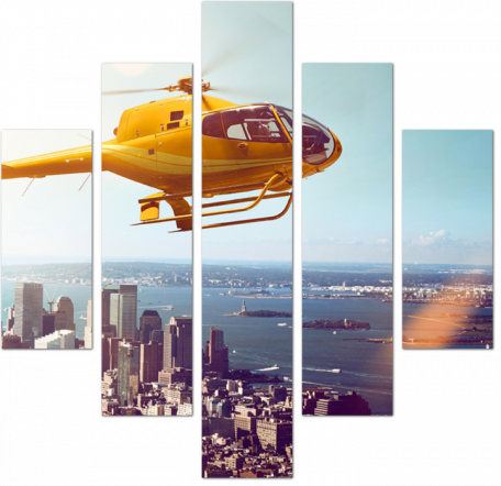 Желтый вертолет над мегаполисом