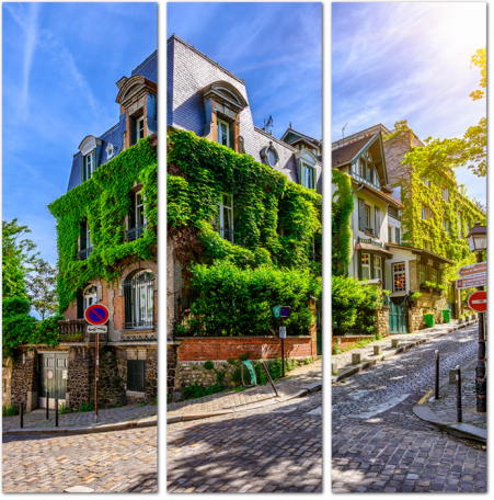 Уютные улицы старого Монмартра в Париже. Франция