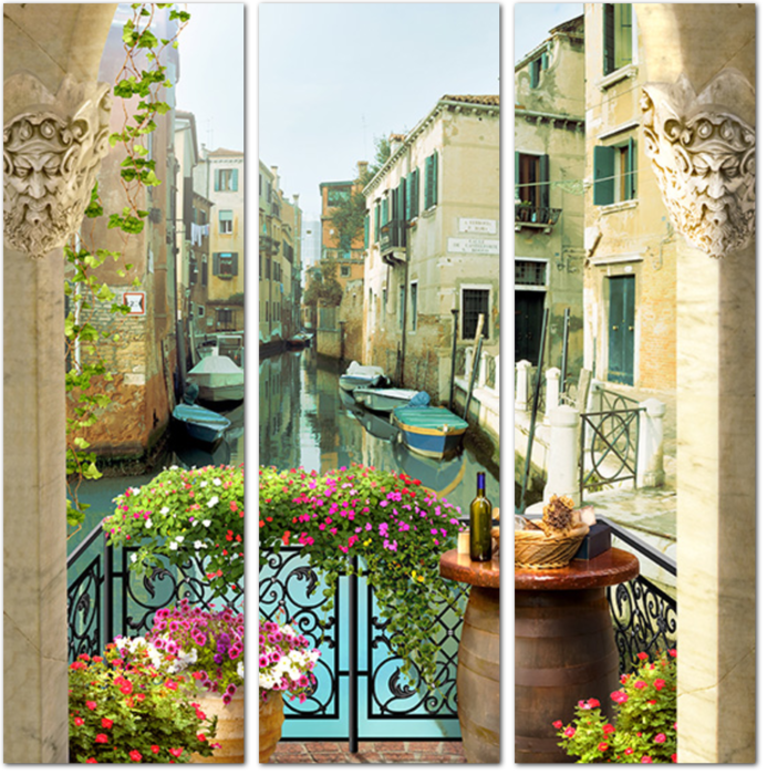 Балкон с аркой в Венеции