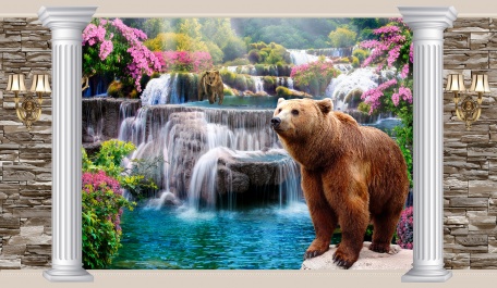 Медведь у водопада