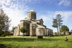 Старинный монастырь, Грузия