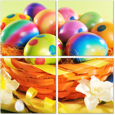 Корзина с разноцветными пасхальными яйцами