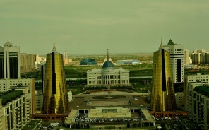 Астана в необычных тонах. Казахстан
