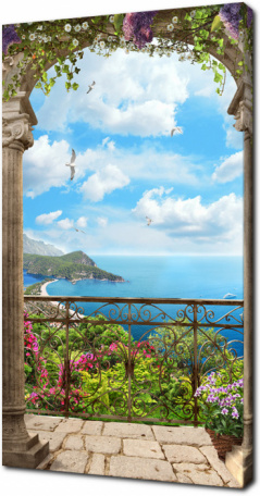 Украшенная цветами терраса с аркой с видом на море