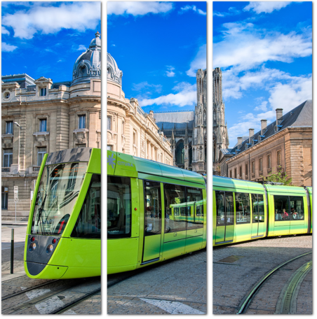 Трамвай на улицах Реймса, Франция