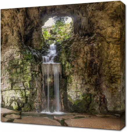 Водопад в Гроте, Парк Бют-Шомон, Париж
